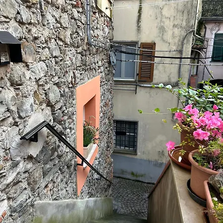 Casa Pietro Santo Stefano di Magra